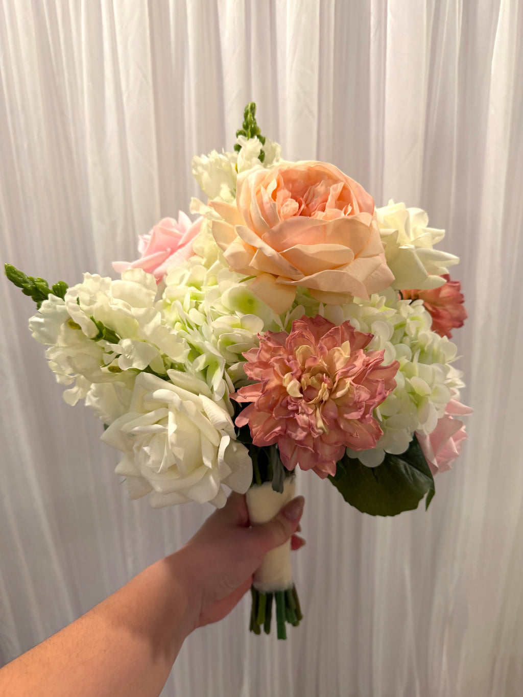 Kiana Bridesmaid Bouquet